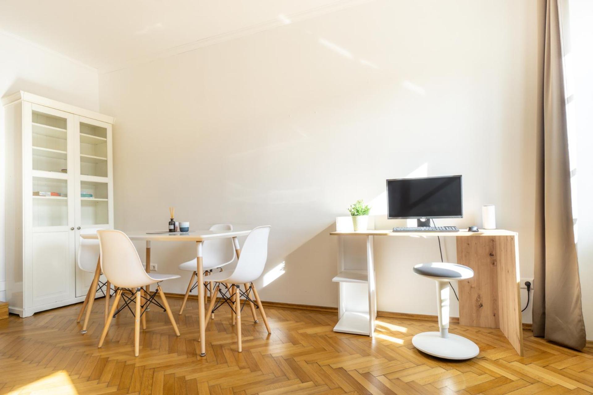 Appartement Next To Stadion, Near To Lainzer Tiergarten